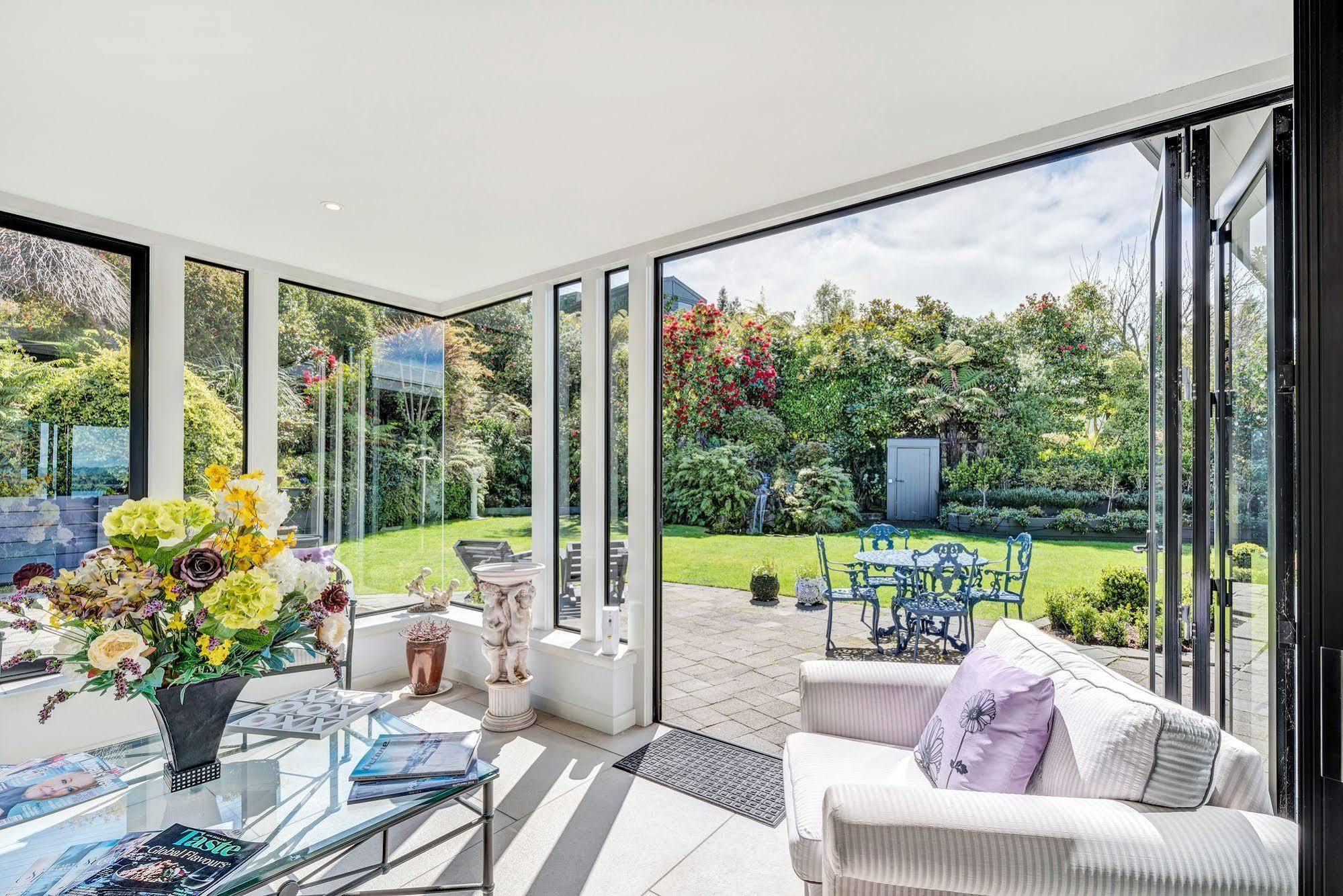 Serenity On Wakeman Lago Lago Taupo Exterior foto