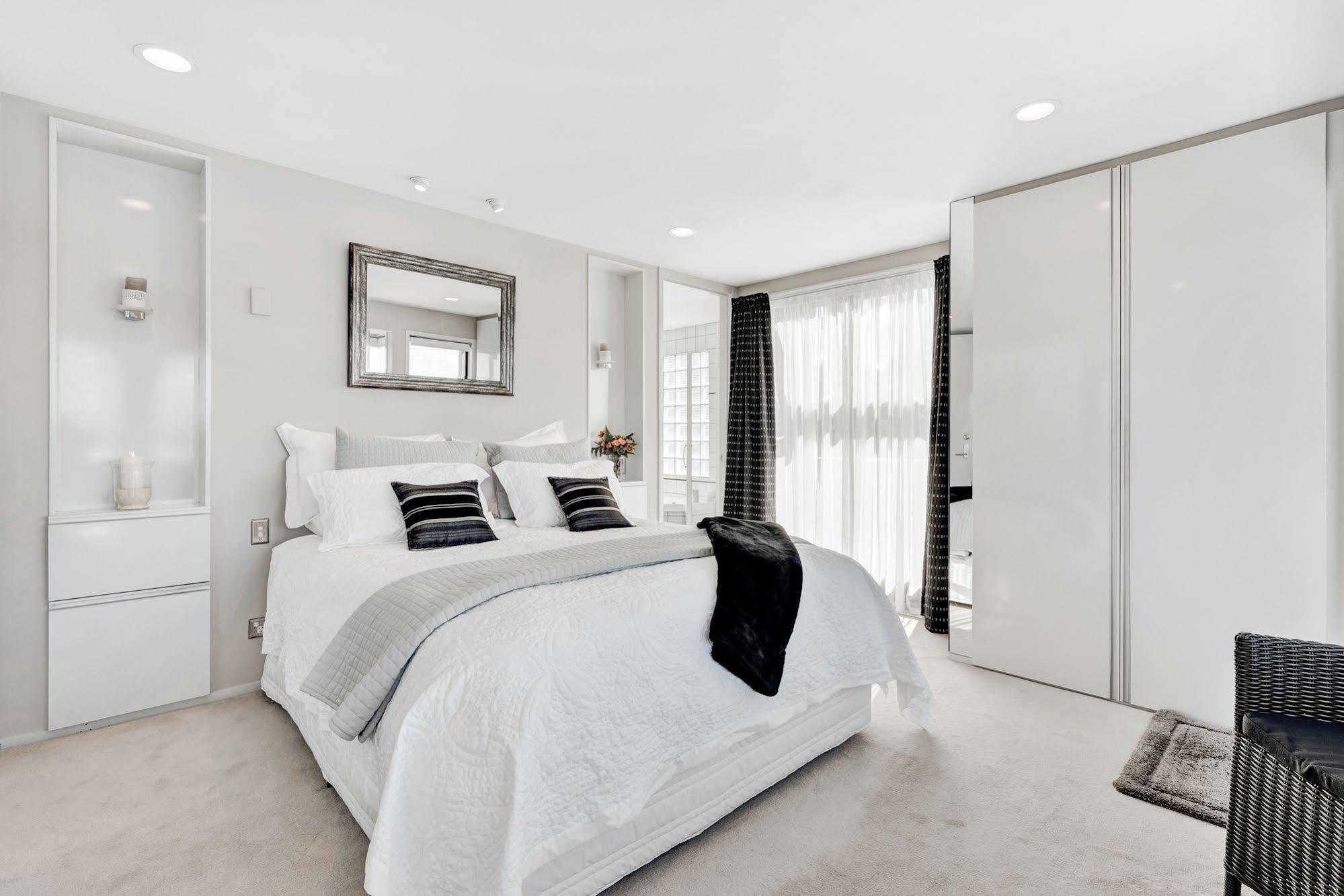 Serenity On Wakeman Lago Lago Taupo Exterior foto